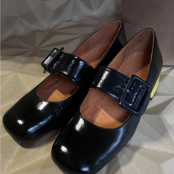 Chie Mihara black leather yellow block heel Mary Janes luxury made in Spain - Picture 7 of 10